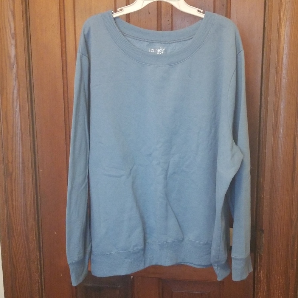 Sky blue crewneck